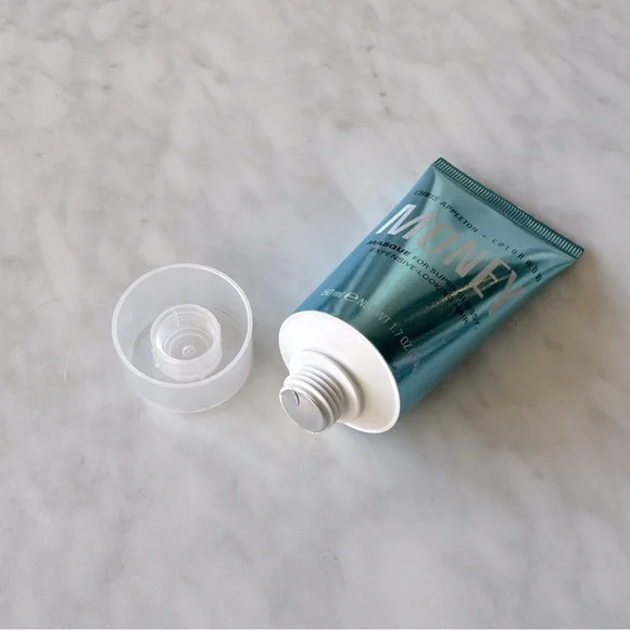 SOLD $20 or FREE COLOR WOW Money Masque Mini (1.7 Oz) - Picture 3 of 3